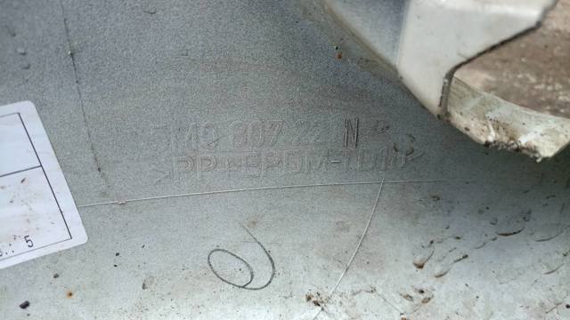 Бампер передній