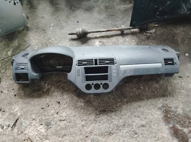 Подушка безопасности в торпедо