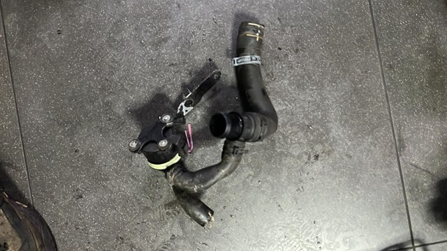 Помпа водяная (насос) охлаждения, дополнительный электрический