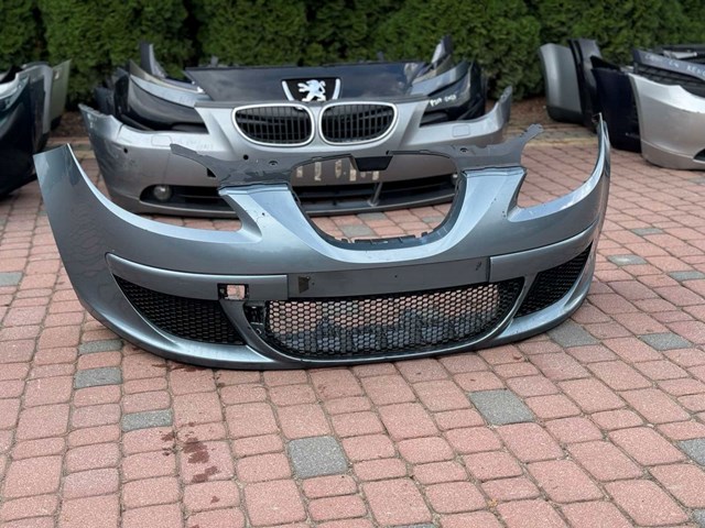 бампер передний