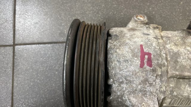 Компрессор кондиционера 5SER09C TOYOTA