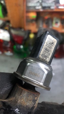 Регулятор давления топлива в топливной рейке