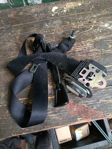 Ремінь безпеки — фото 5