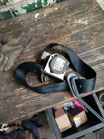 Ремінь безпеки — фото 6