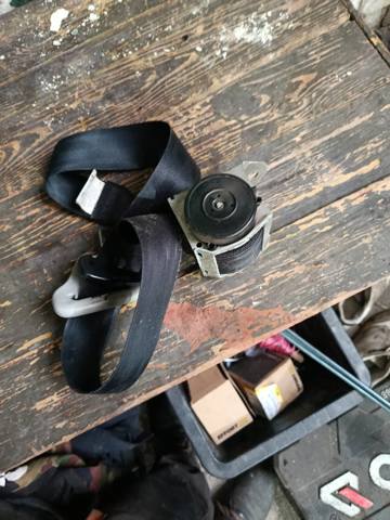 Ремінь безпеки — фото 4