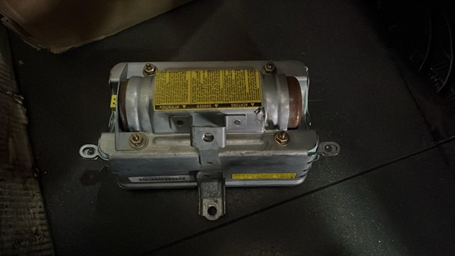 ПОДУШКА БЕЗОПАСНОСТИ ПАССАЖИРА