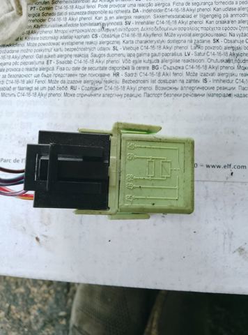 Реле покажчиків поворотів