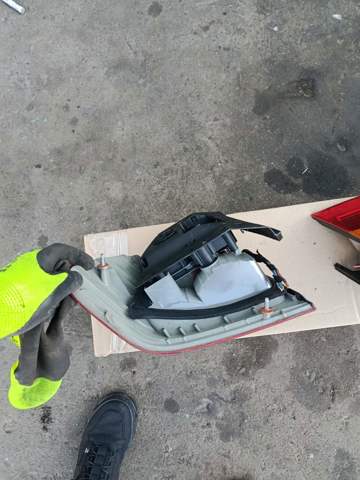 Ліхтар задній правий, зовнішній