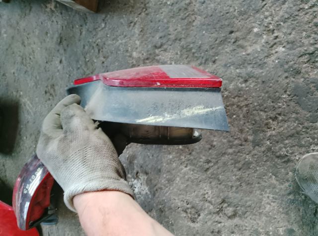 Ліхтар задній правий