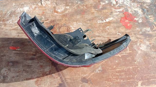 Ліхтар задній лівий — фото 6