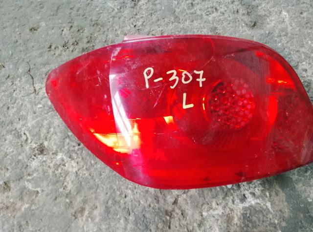 Ліхтар задній лівий