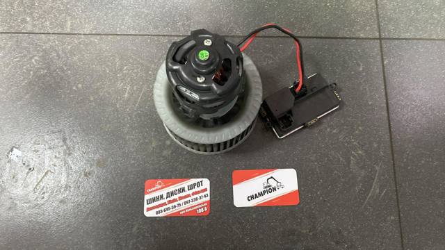 Двигун вентилятора пічки (обігрівача салону) — фото 3