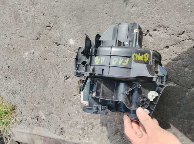 Двигун вентилятора пічки (обігрівача салону)