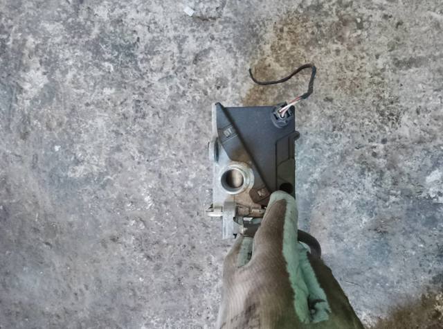 Електропідігрівач охолоджуючої рідини