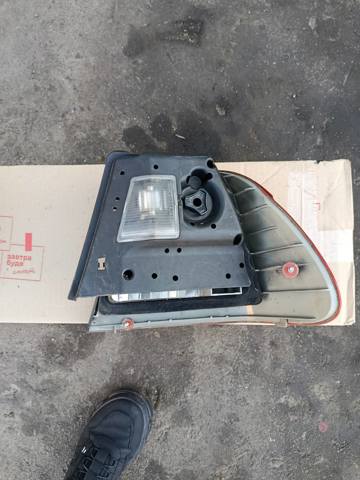 Ліхтар задній лівий, зовнішній