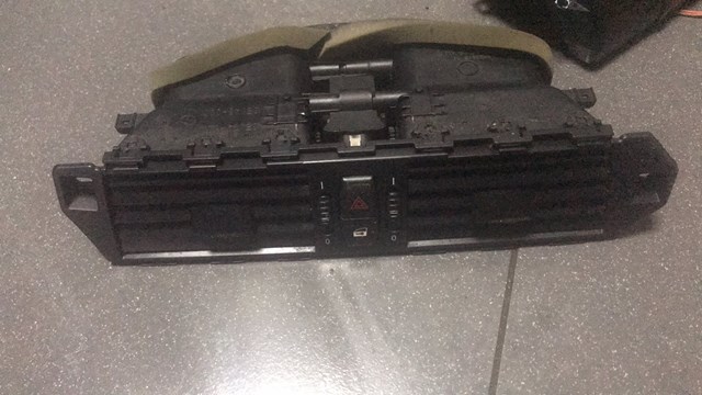 дефлектор воздуховодов центральный bmw