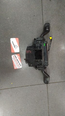 Перемикач підрульовий, правий