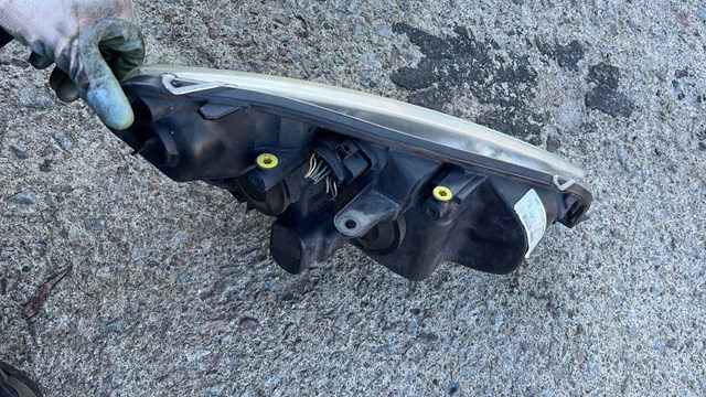 Фара передня ліва-