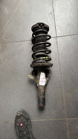 Амортизатор передний