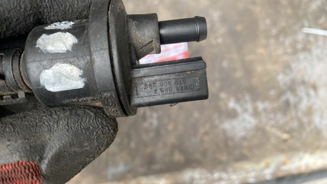 Клапан вентиляції газів паливного бака — фото 2