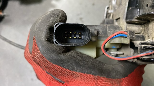 Замок передньої двері, лівої — фото 4