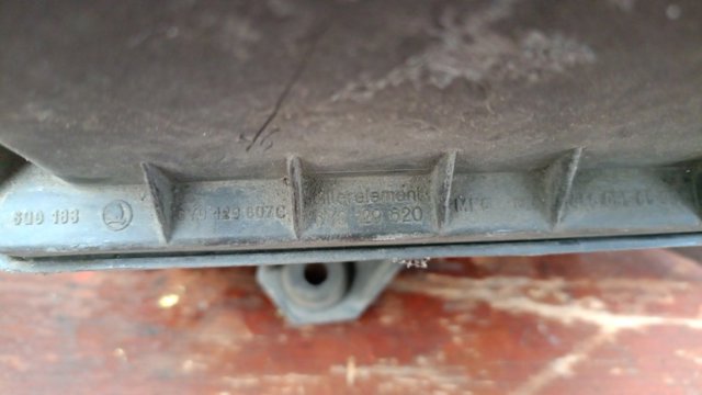 VAG 6Y0129607D Корпус воздушного фильтра в наличии Львов