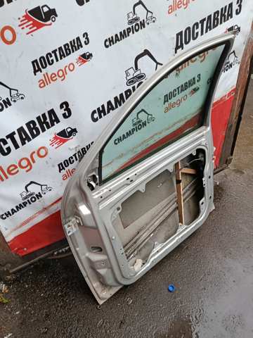 6Y0831056 VAG Дверь передняя правая купить в Украина