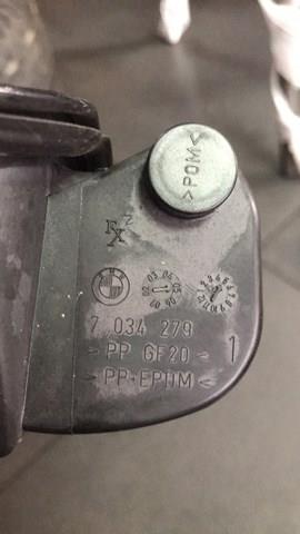 лючок бензобака