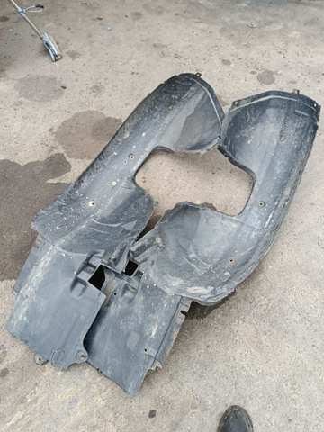 Підкрилок правий