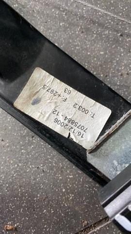 мотор стеклоподъемника задний правый