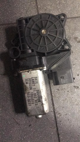 Механизм стеклоподъемника двери задней левой