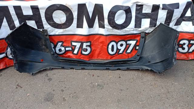 Бампер задній