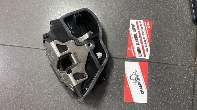 Замок передній правий бмв е60