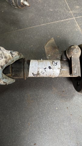 Амортизатор передний