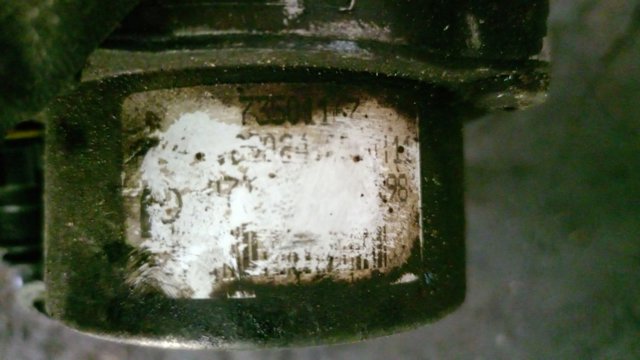 Насос вакуумний