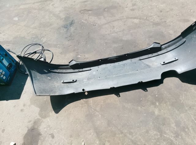 Бампер задній