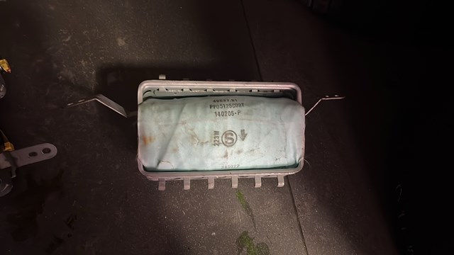 Подушка безопасности (AIRBAG) пассажирская