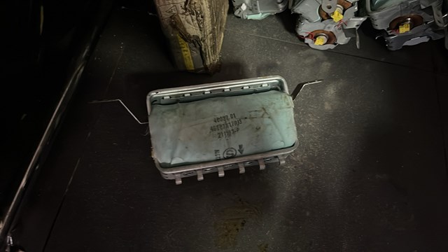 Подушка безопасности (AIRBAG) пассажирская