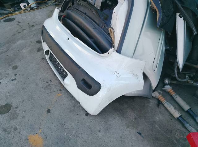 Бампер задній