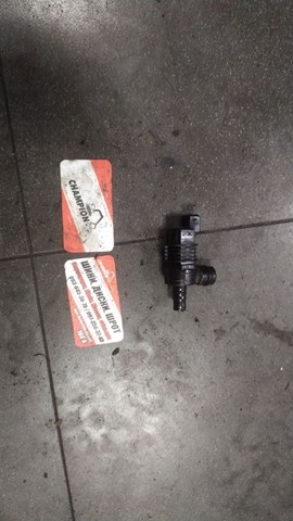 Датчик тиску палива