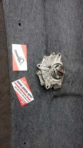 Насос вакуумний