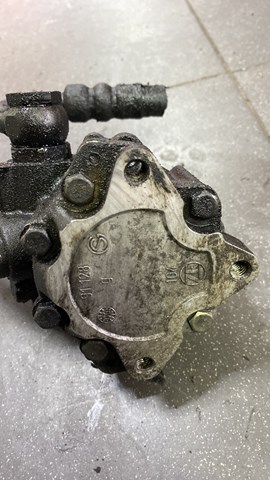 Насос гідропідсилювача керма (ГПК)