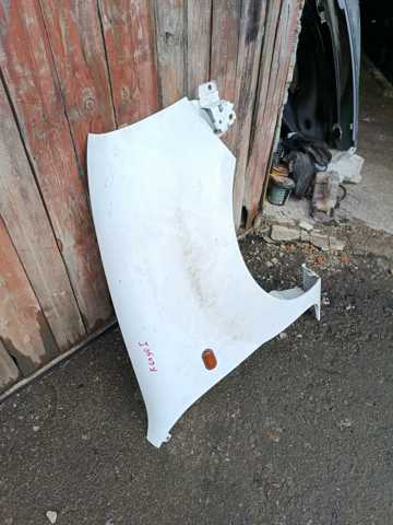 Крило переднє праве — фото 6