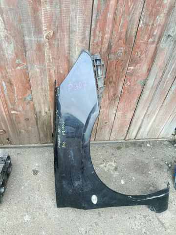 Крило переднє праве