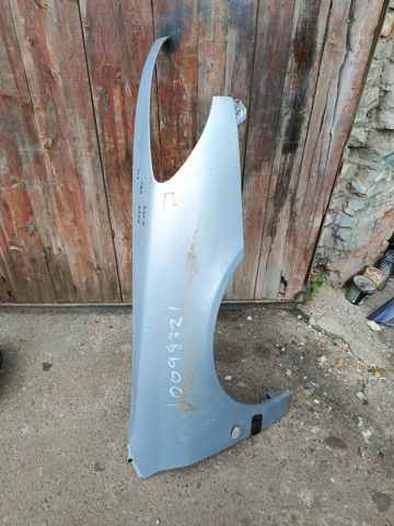 Крило переднє праве маємо 2шт