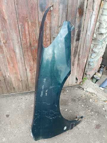 Крило переднє праве маємо 2шт