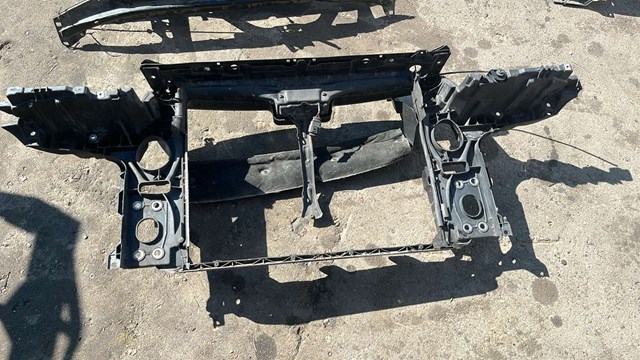 7L0805594R VAG Рамка радиатора купить в Черкассы
