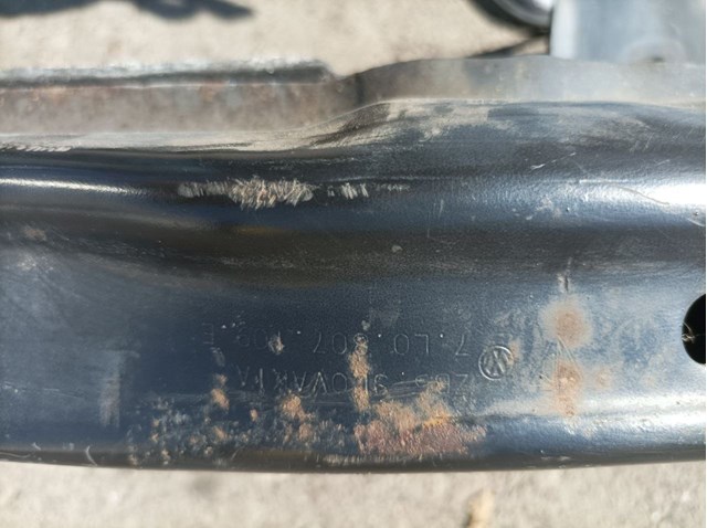 7L0807109E Усилитель бампера переднего купить Павлоград