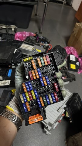 блок запобіжників