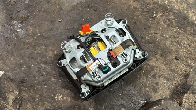 VAG 7L6880201EC Подушка безопасности (AIRBAG) водительская в наличии Ровно